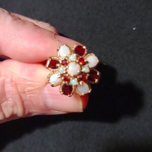 COPY - 18kgp 8 Rubies & Mother of Pearl Bead Ring